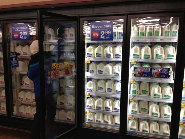 atlanta 2014 snow storm milk grocery store