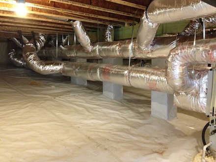 Beautiful encapsulated crawl space with a beautiful duct system