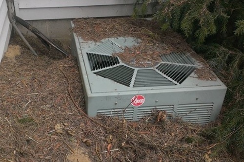 air-conditioner-condenser-buried-in-mulch-hvac-hacks-cropped.jpg
