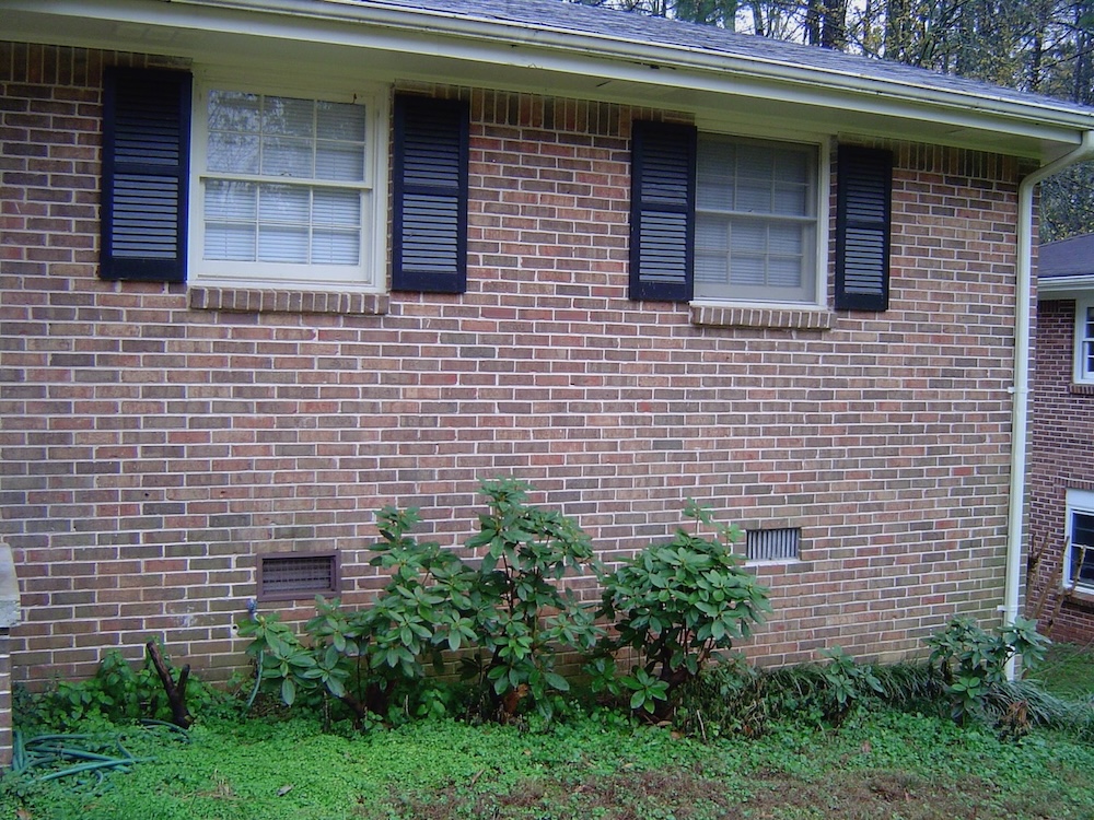 Those crawl space vents aren't ventilating a crawl space. 